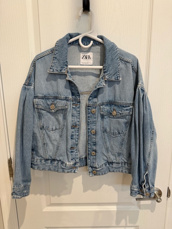 Zara Jackets & Blazers - ZARA Light Wash Denim Jean Jacket in Faded Blue